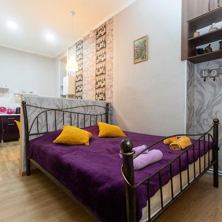 Minimalist Studio Walking Distance To City Centre Tbilisi Exterior photo